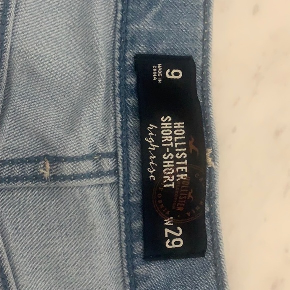 NWOT Hollister Jean shorts - Picture 5 of 5